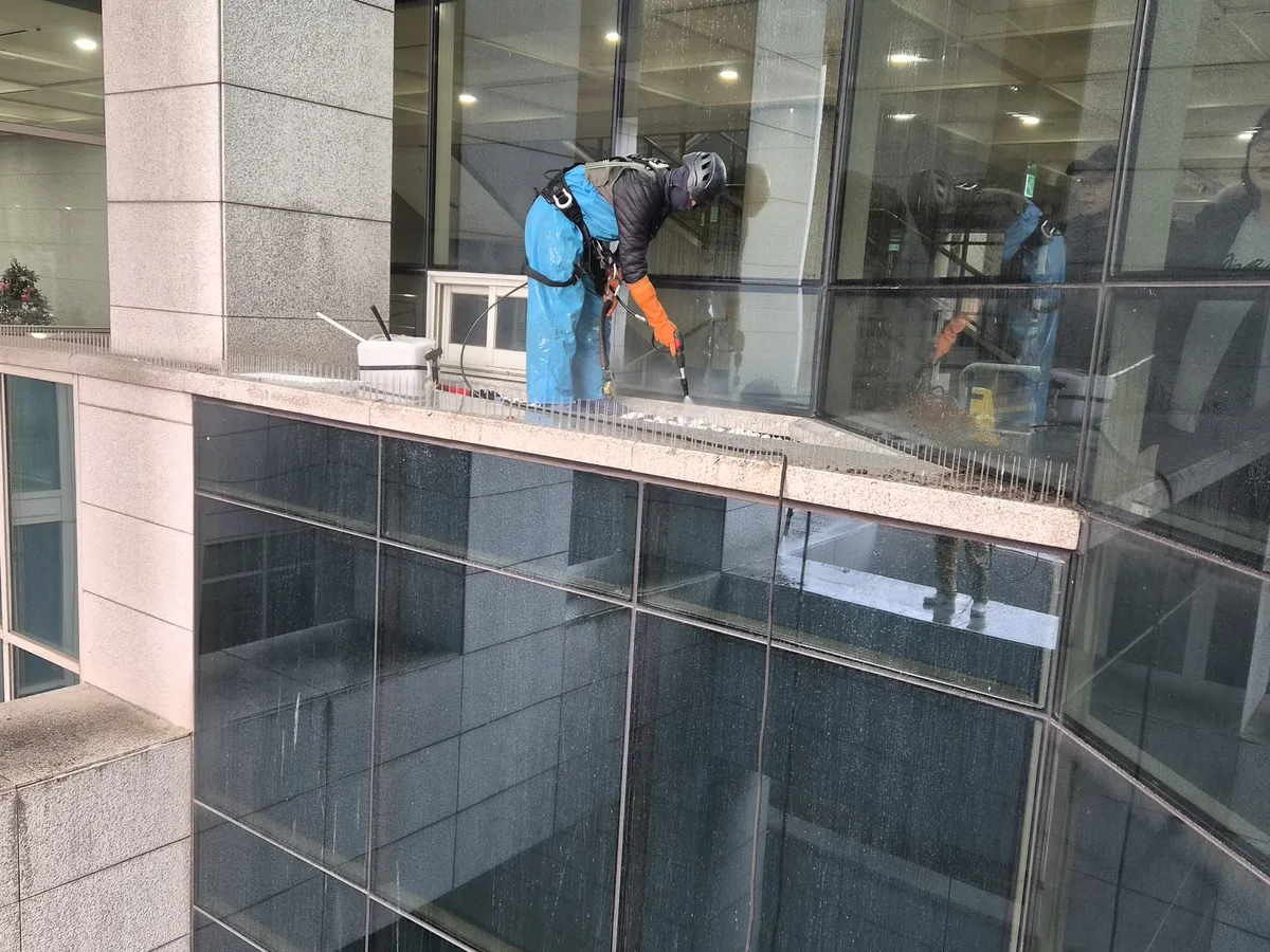 보령시 궁촌동 건물 복도·대기 동선 야간 위생청소 사례 - 행진크린