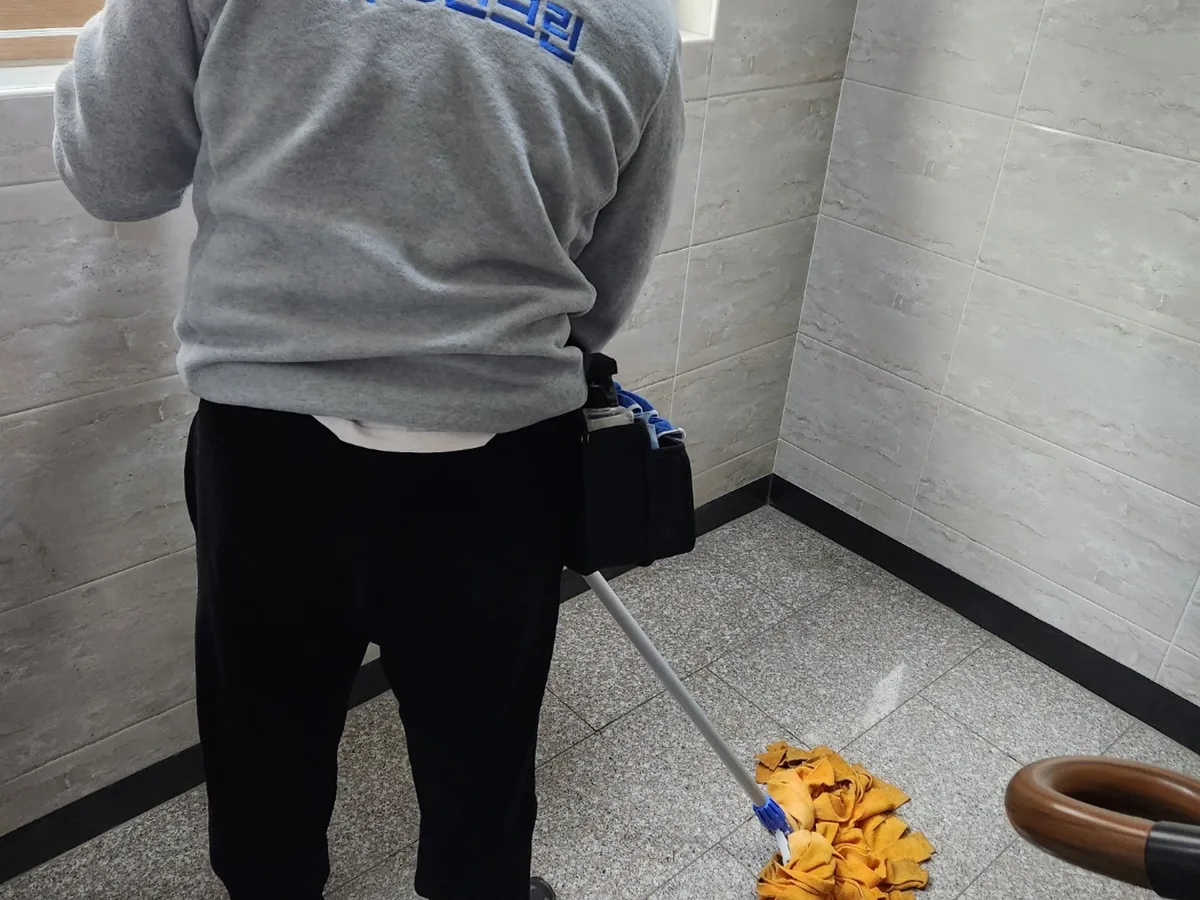 아산시 권곡동 가정 복도·대기 동선 야간 위생청소 사례 - 행진크린